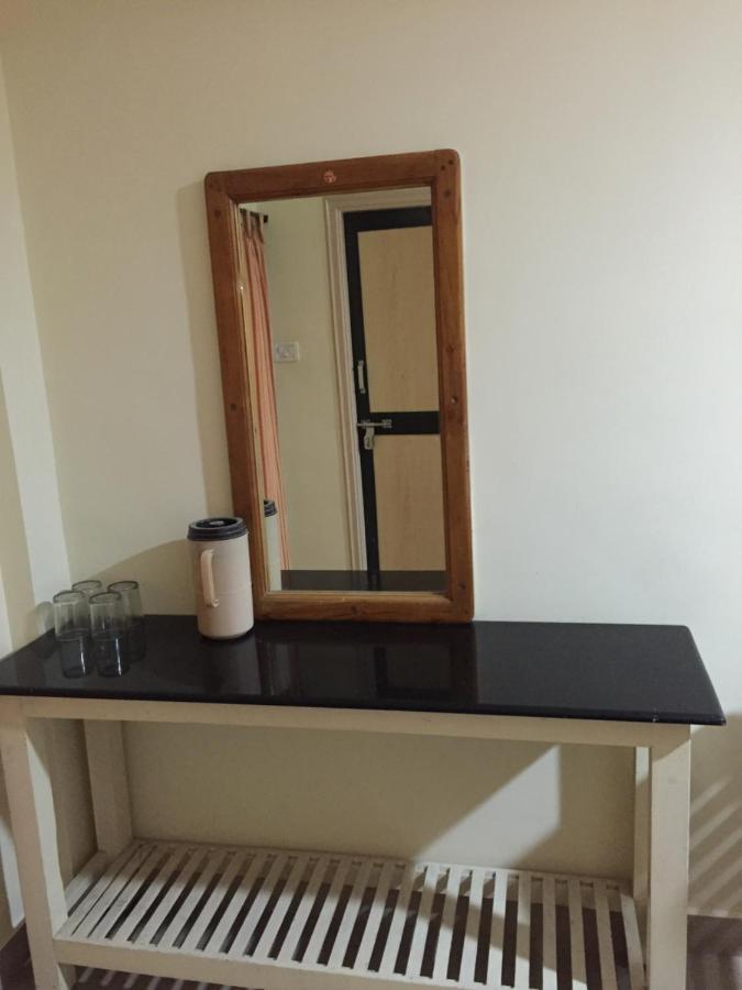 Hotel Suprabath Towers Тирупати Екстериор снимка