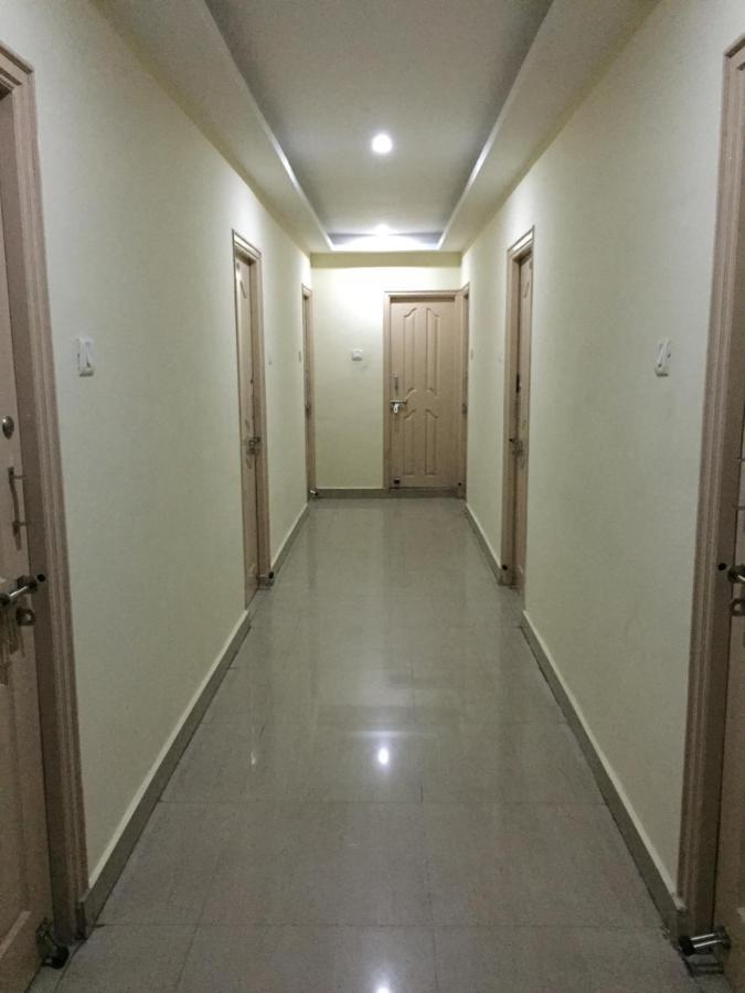 Hotel Suprabath Towers Тирупати Екстериор снимка